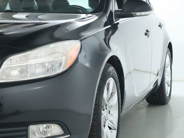 Used 2012 Buick Regal Leather image 6