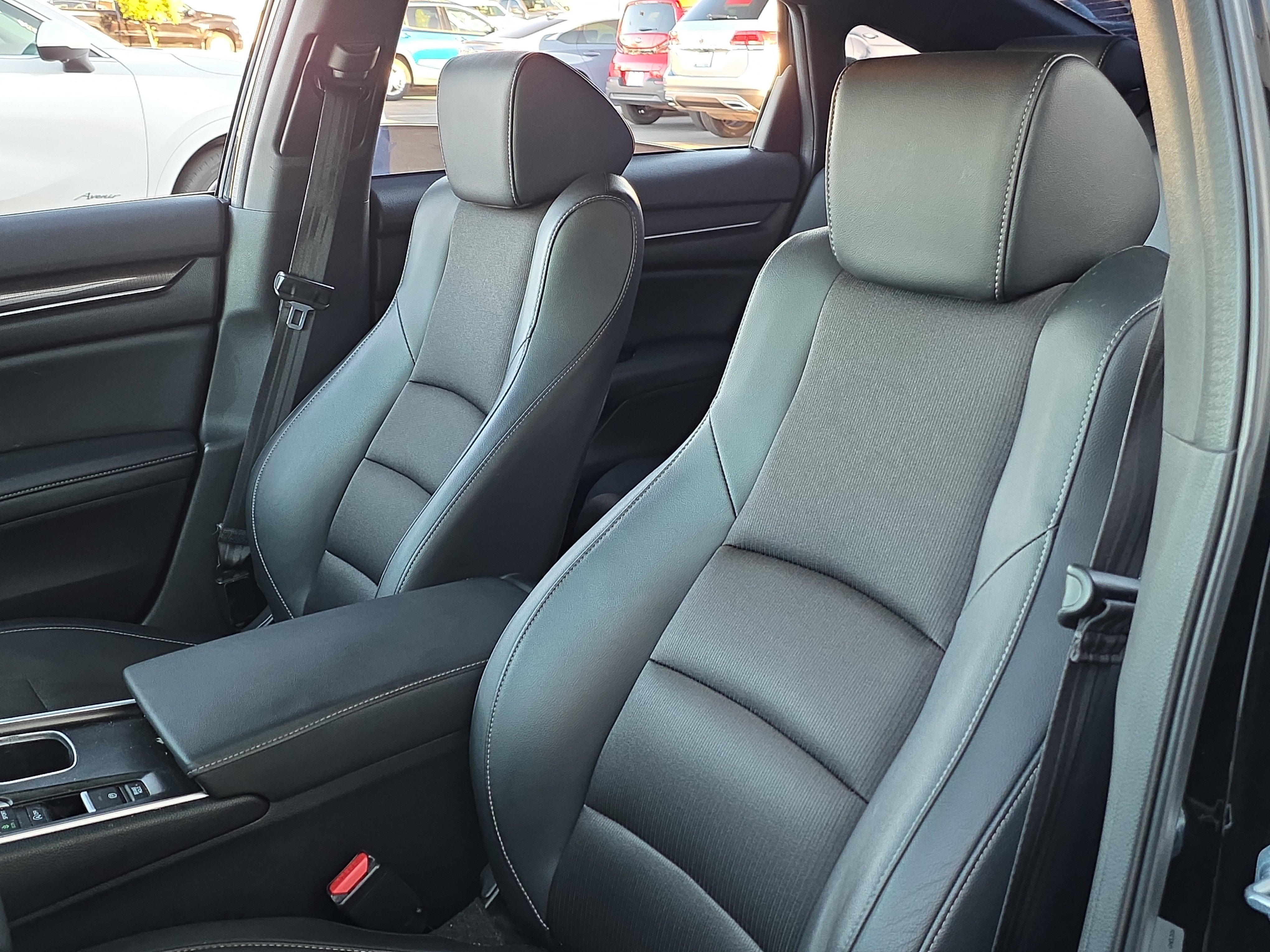 Used 2022 Honda Accord Sport image 11