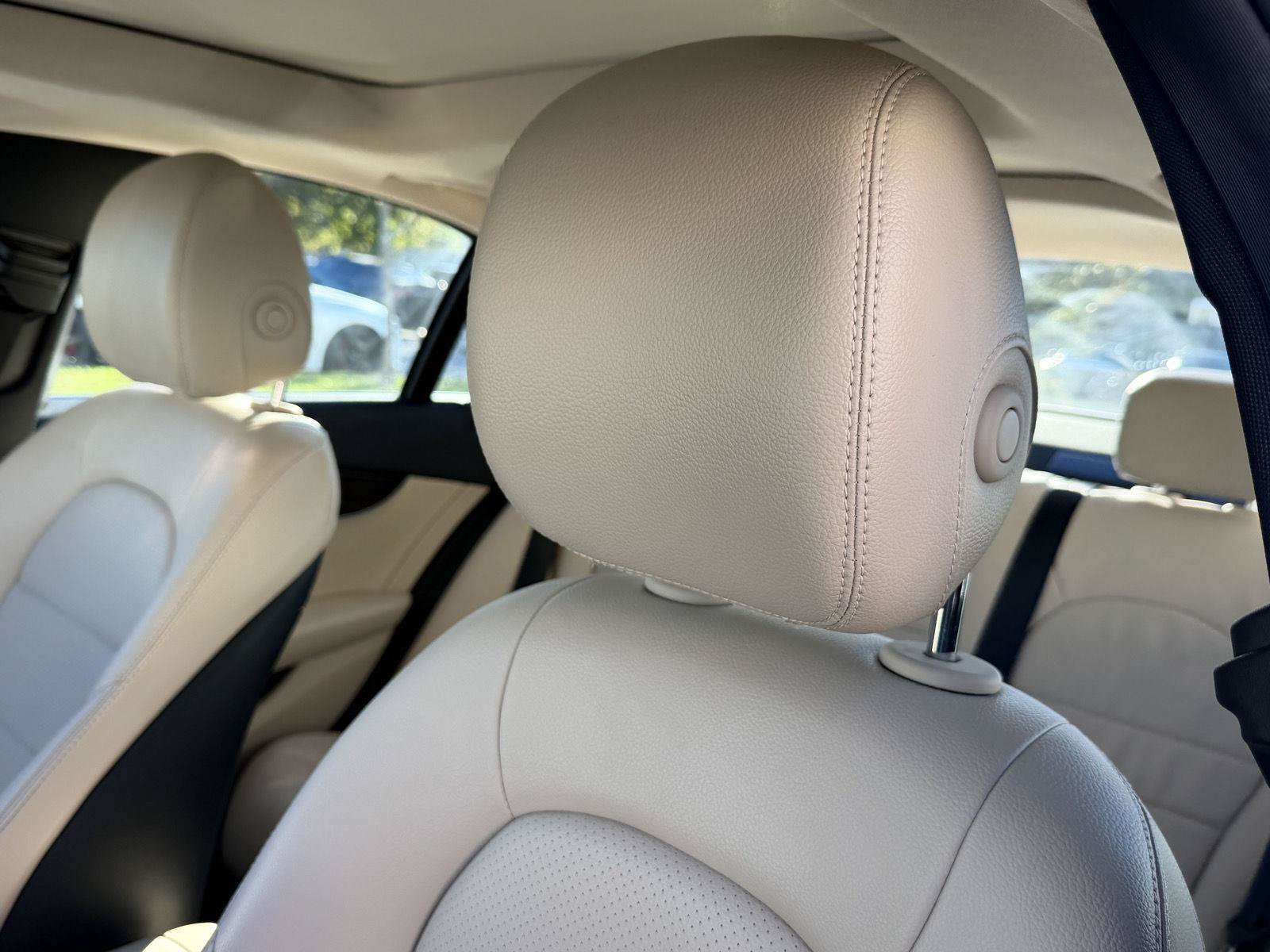 Used 2019 Mercedes-Benz C 300 4MATIC Sedan image 30