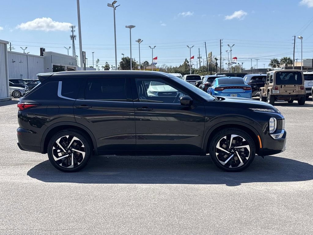 Used 2022 Mitsubishi Outlander SEL image 6