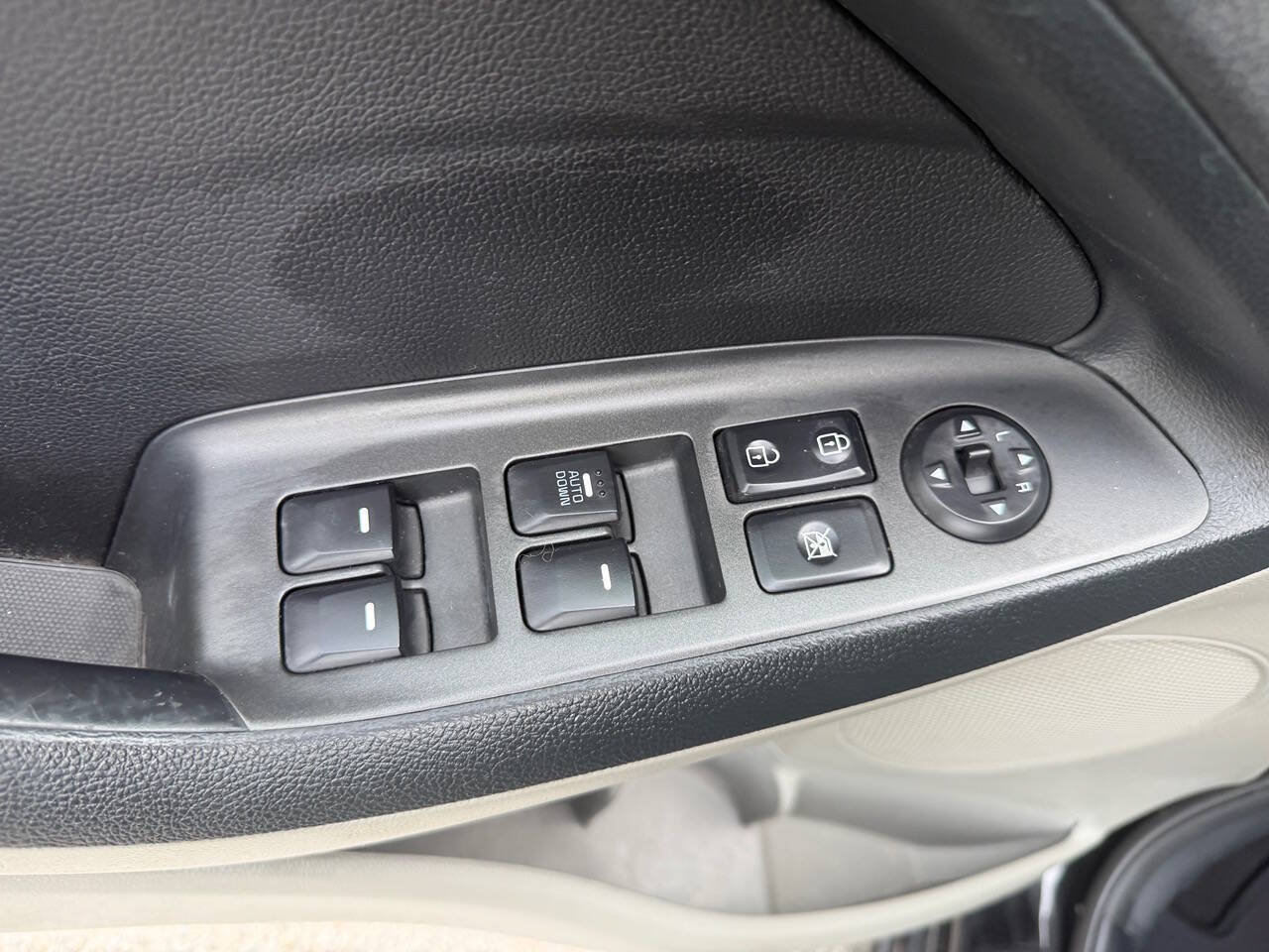Used 2016 Kia Forte LX w/ LX Popular Plus Package FWD image 16