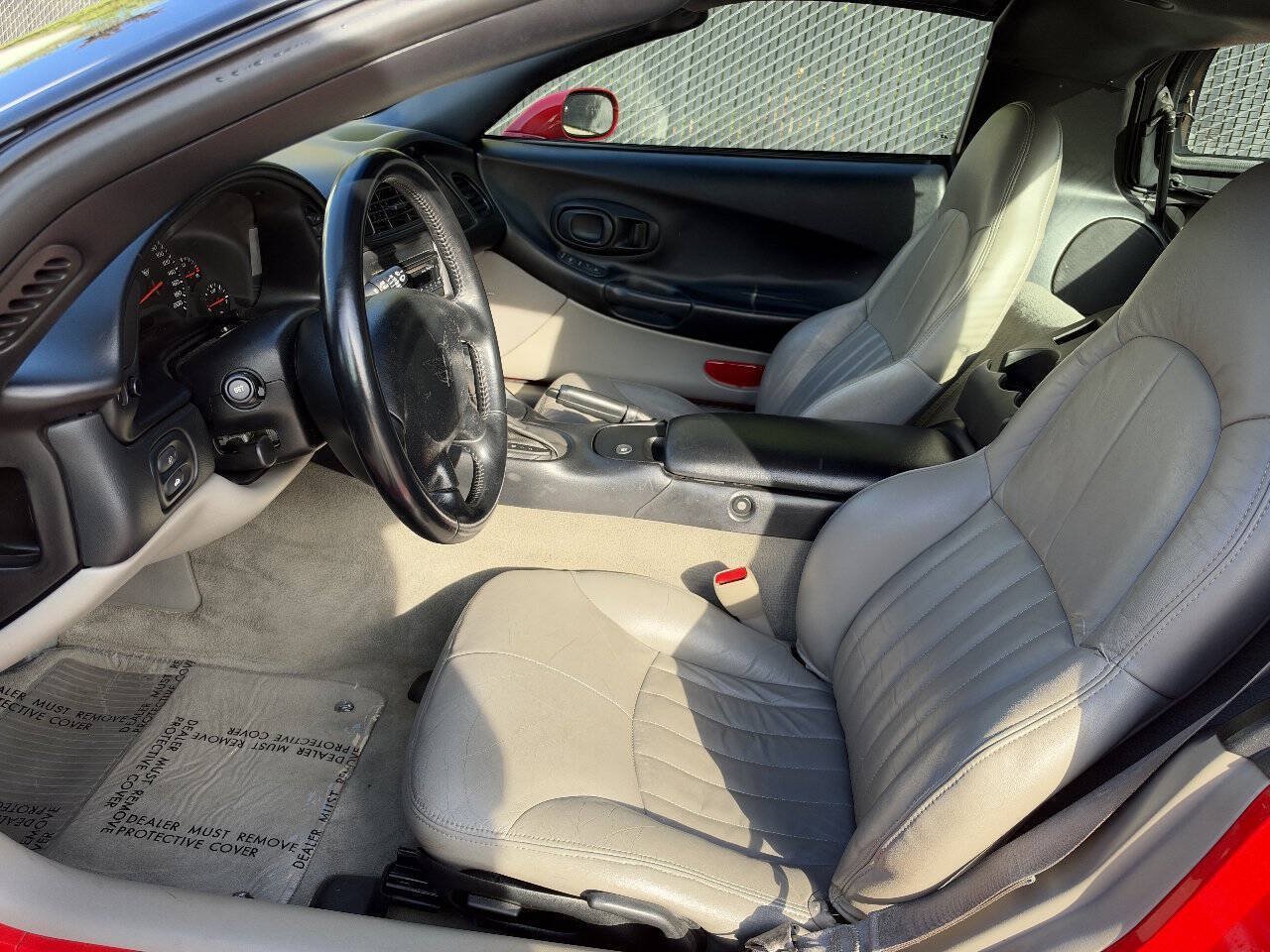 Used 1998 Chevrolet Corvette Coupe RWD image 8