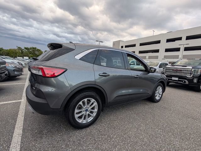 Certified 2022 Ford Escape SE FWD image 12