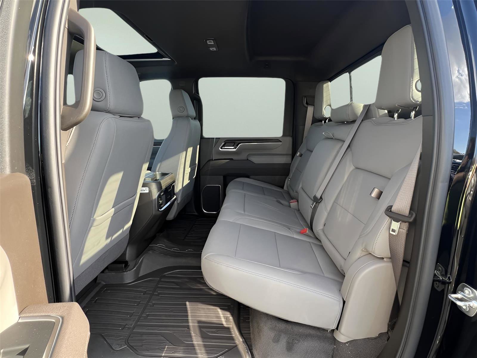 New 2025 GMC Sierra 2500 SLT w/ SLT Premium Package image 13