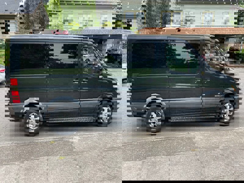 Used 2016 Mercedes-Benz Sprinter 2500 image 6