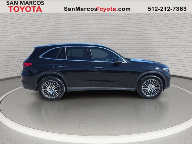 Used 2024 Mercedes-Benz GLC 300 4MATIC image 4