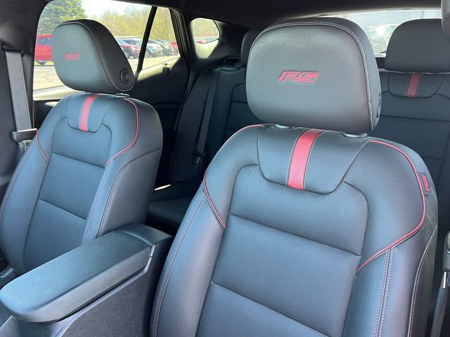 Used 2024 Chevrolet Trax RS FWD image 5