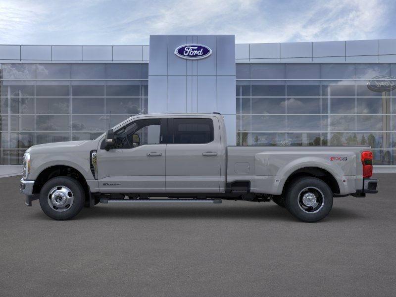 New 2026 Ford F350 XLT w/ XLT Premium Package AWD/4WD image 3