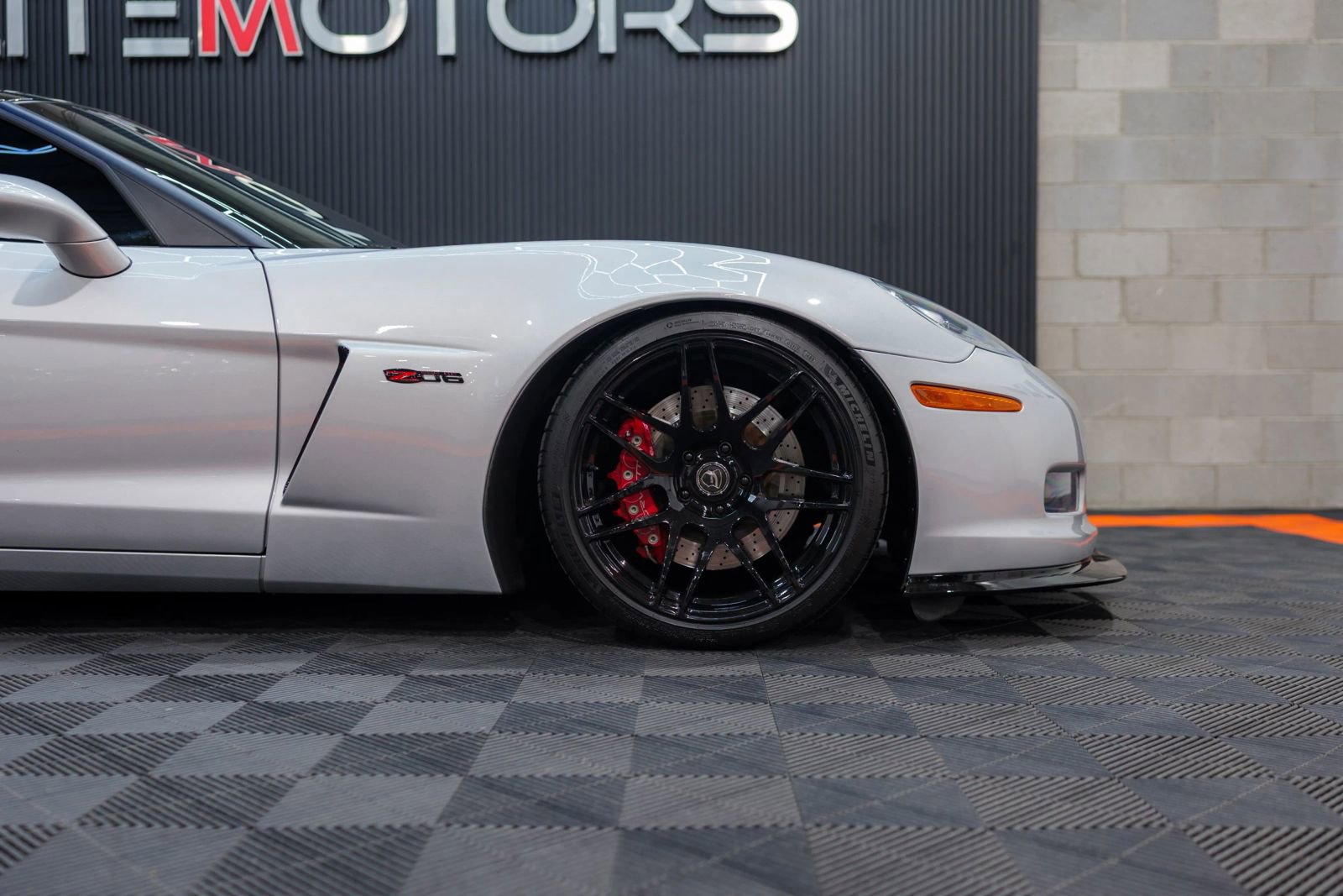 Used 2009 Chevrolet Corvette Z06 w/ Preferred Equipment Group image 17