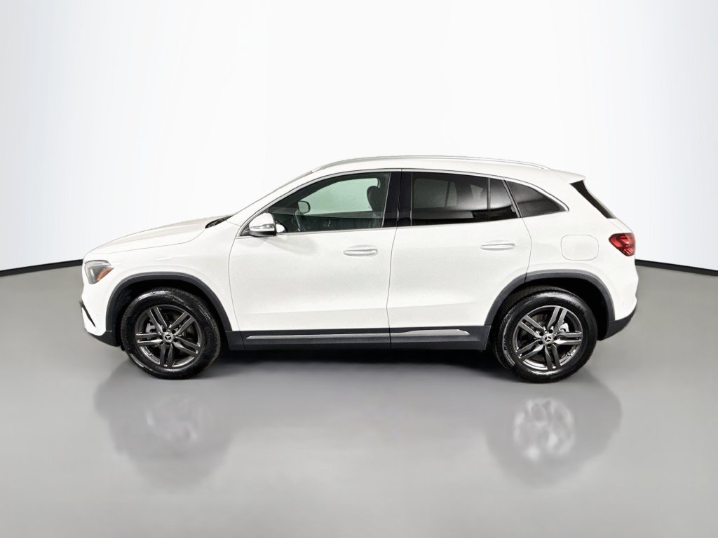 Used 2025 Mercedes-Benz GLA 250 image 4