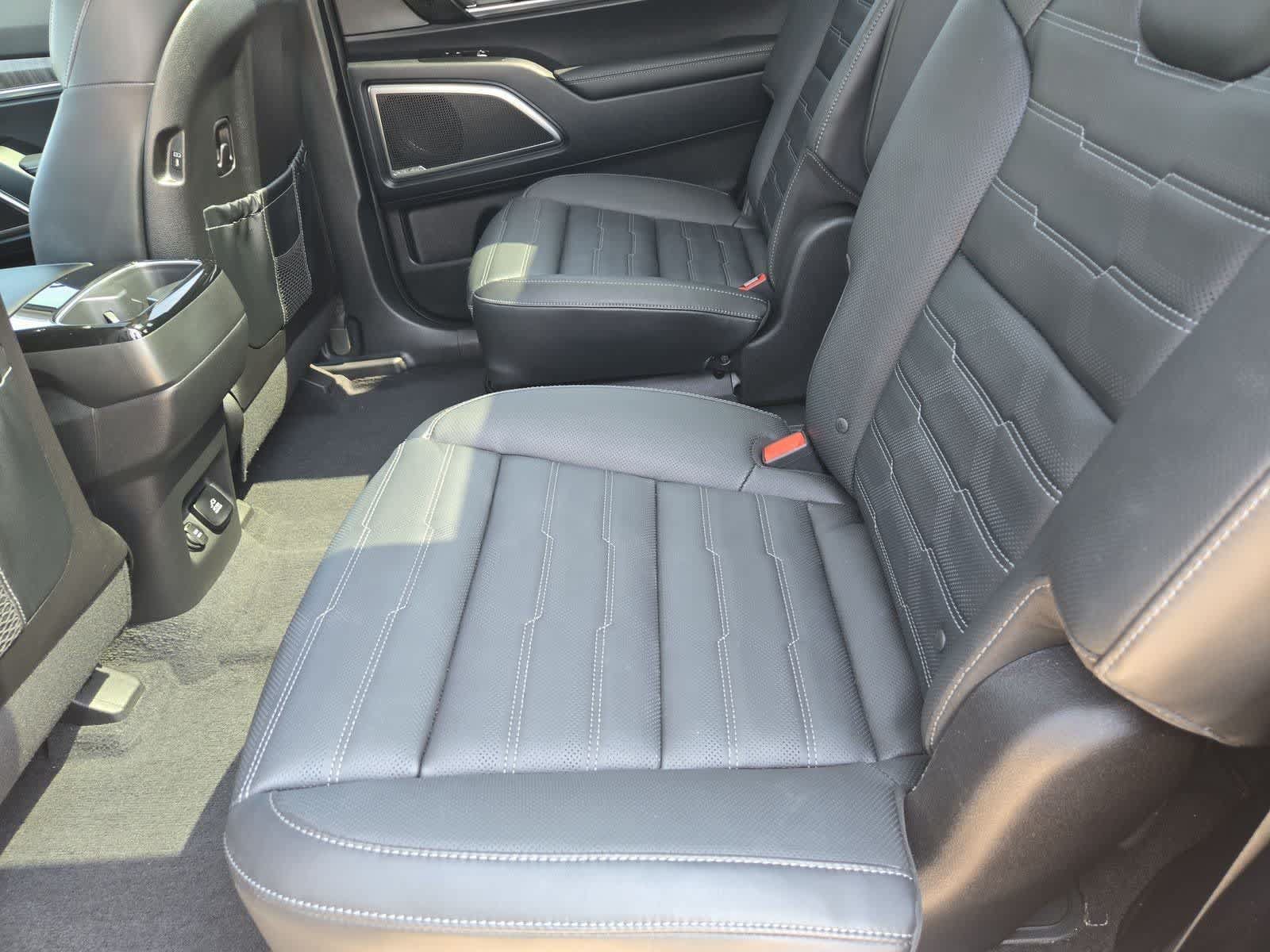 Certified 2024 Kia Telluride SX Prestige AWD/4WD image 19