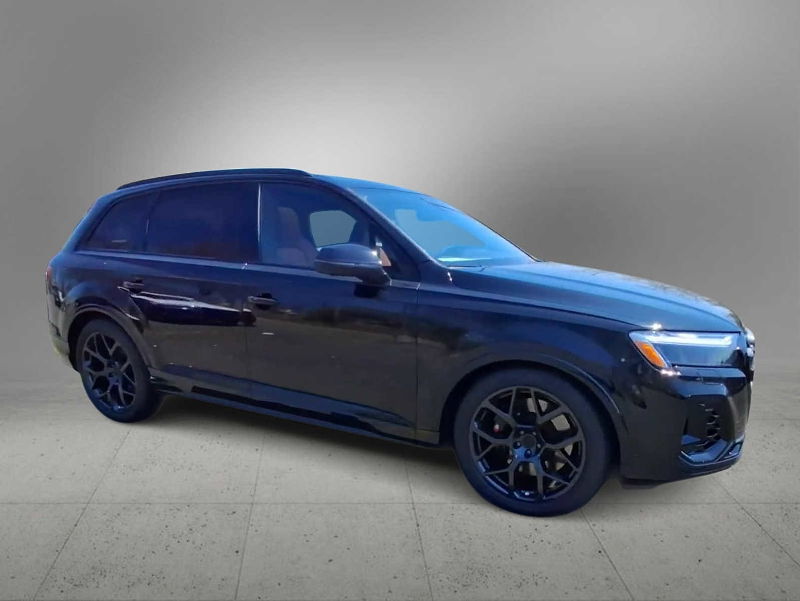 New 2026 Audi SQ7 Premium Plus image 2