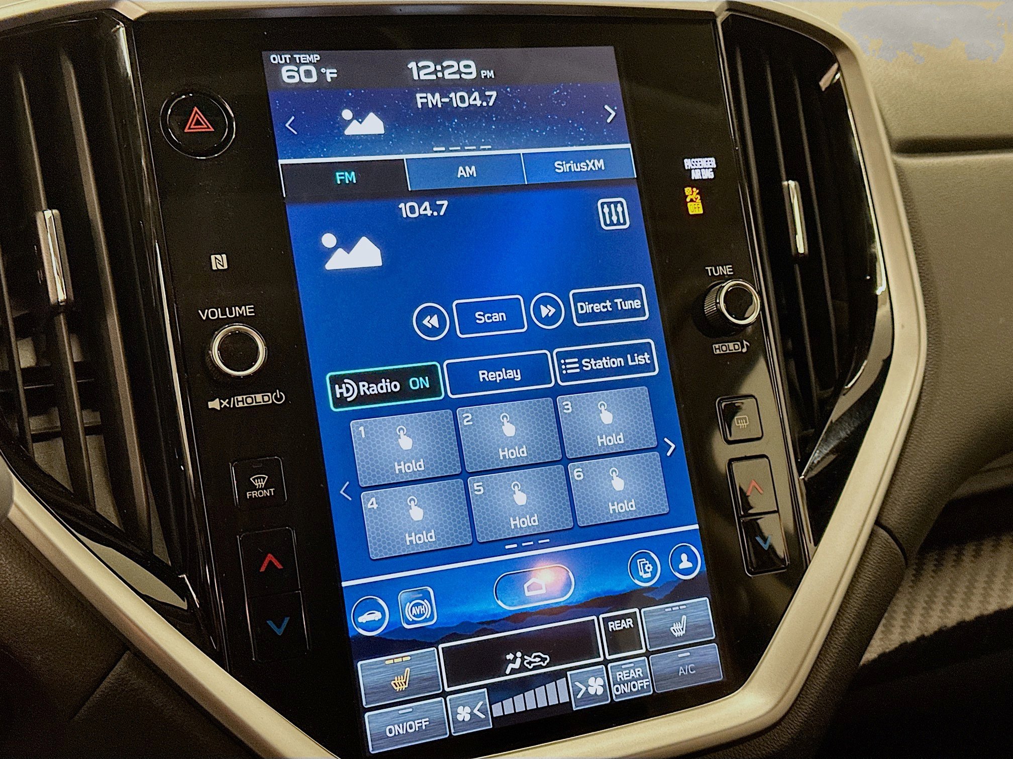 Used 2023 Subaru Ascent Premium w/ Convenience Package AWD/4WD image 21