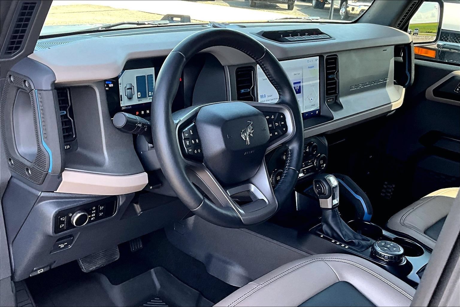 Used 2024 Ford Bronco Wildtrak AWD/4WD image 13
