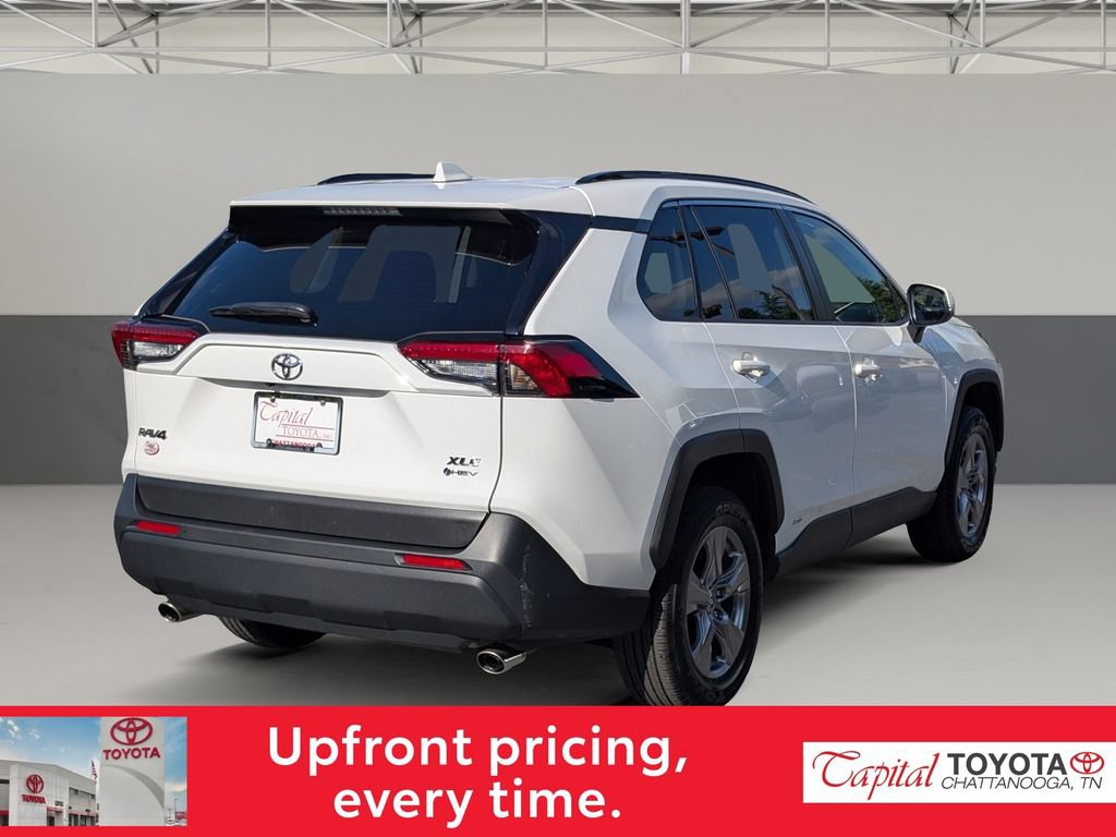 Used 2025 Toyota RAV4 XLE AWD/4WD image 7