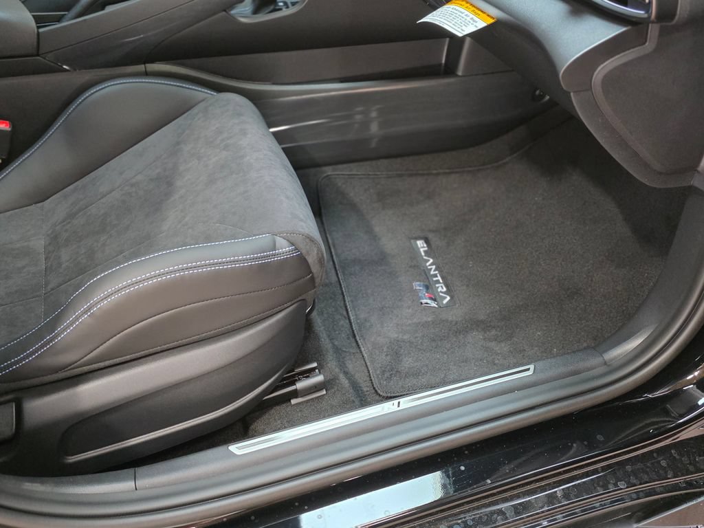 New 2026 Hyundai Elantra N FWD image 11