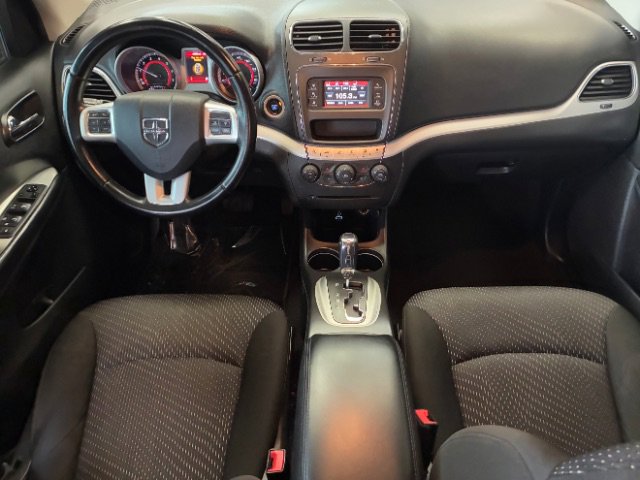 Used 2020 Dodge Journey SE w/ SE Popular Equipment Group image 17