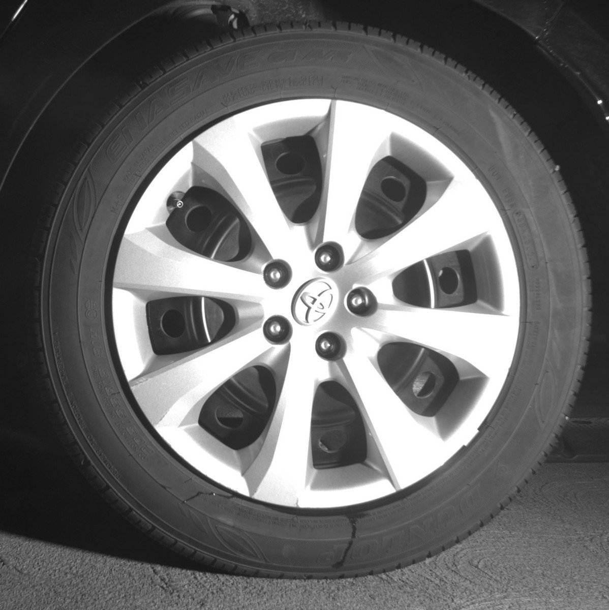 Used 2025 Toyota Corolla LE FWD image 14