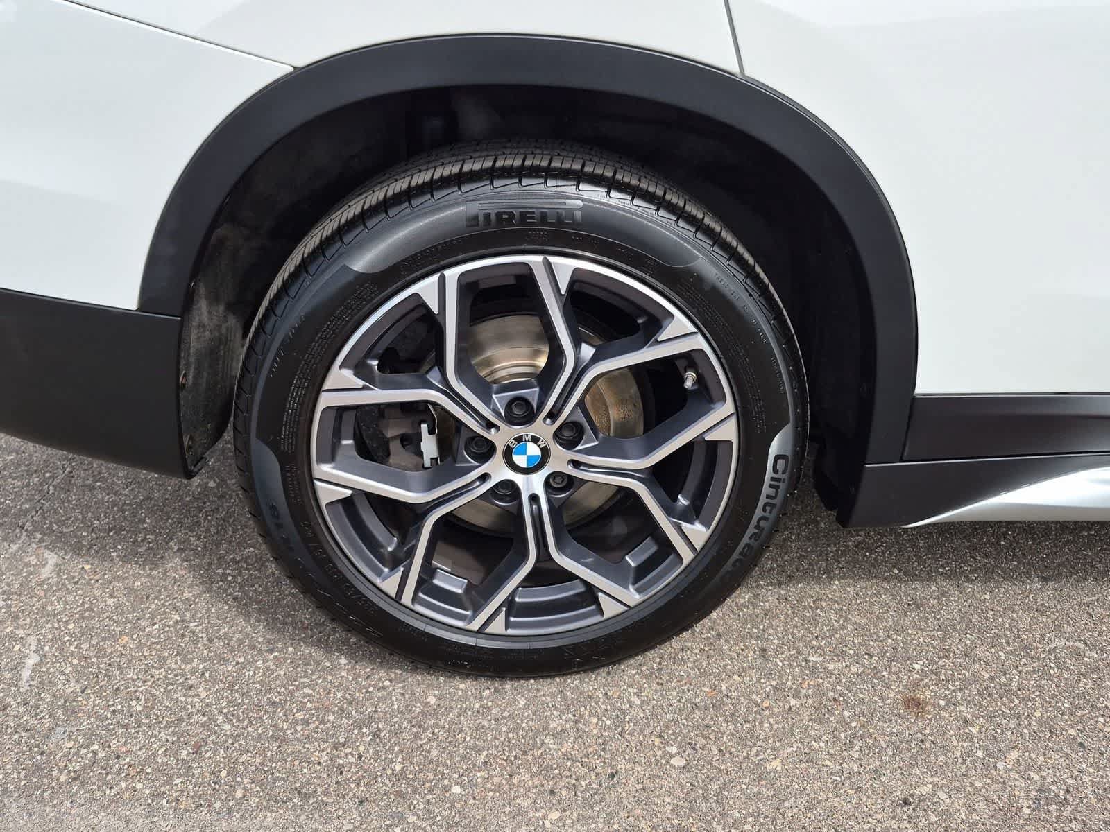 Used 2021 BMW X1 xDrive28i w/ Convenience Package AWD/4WD image 13