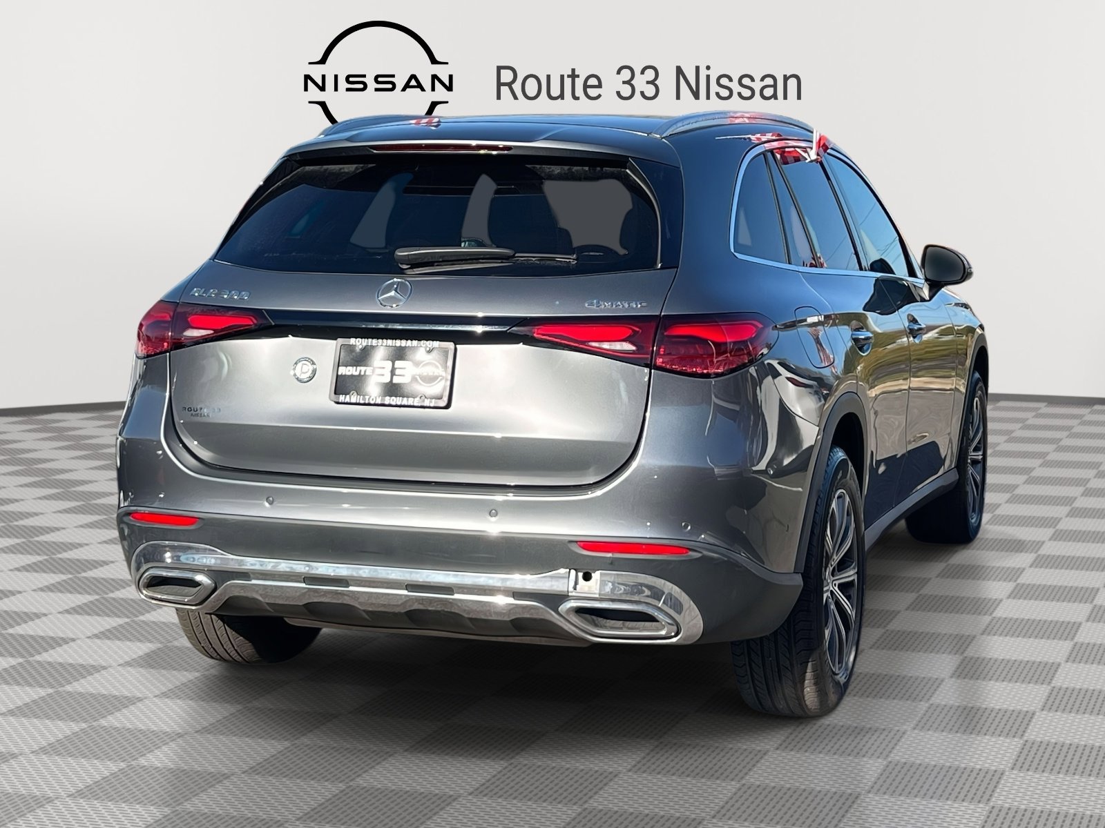 Used 2023 Mercedes-Benz GLC 300 4MATIC image 4