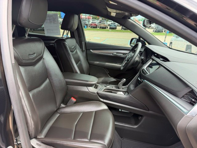 Certified 2024 Cadillac XT5 Luxury AWD/4WD image 17