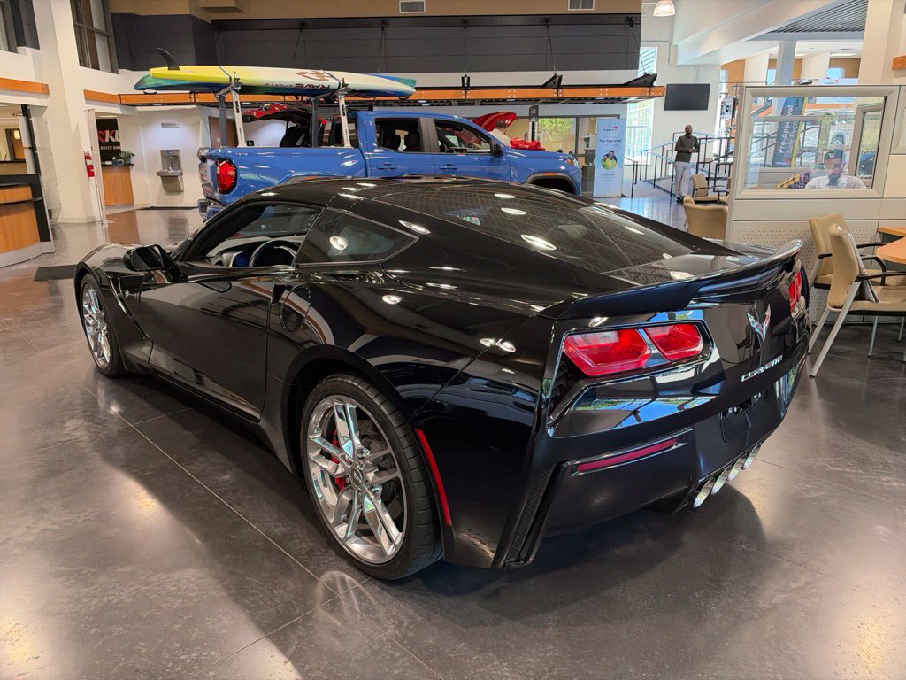 Used 2016 Chevrolet Corvette Stingray Coupe w/ 3LT Preferred Equipment Group RWD image 4