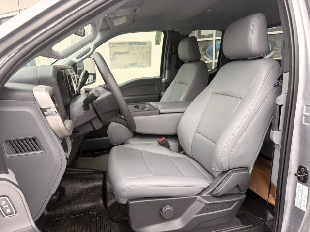 New 2027 Ford F450 XL w/ XL Chrome Package AWD/4WD image 8