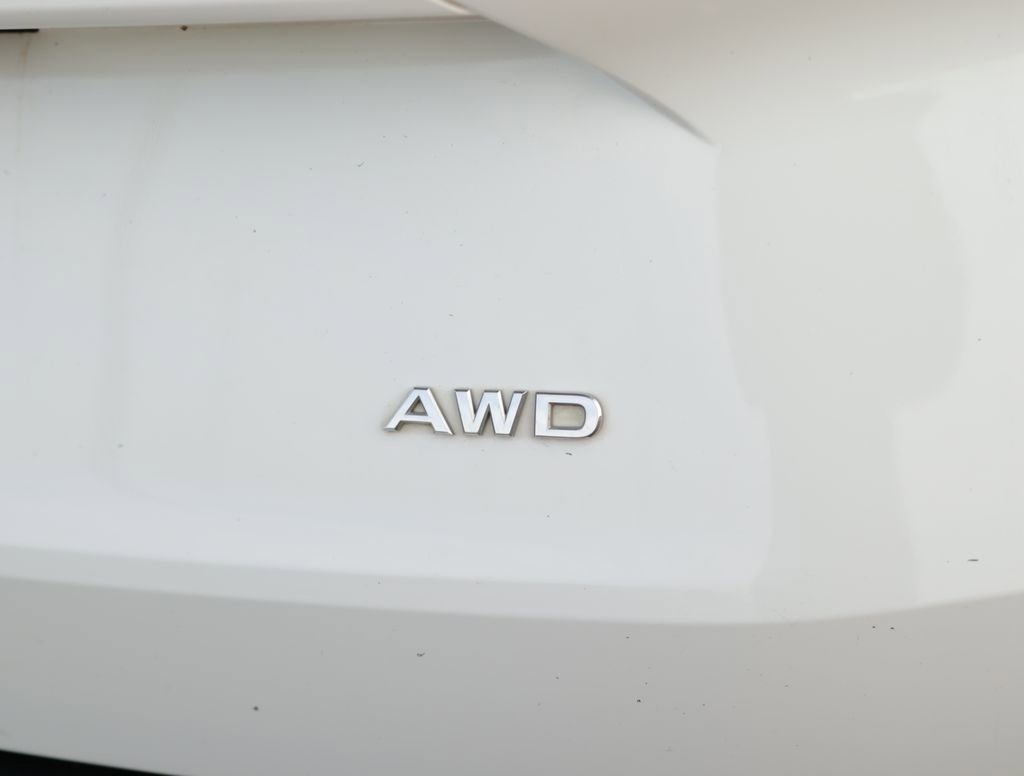 Used 2023 Nissan Rogue S image 30