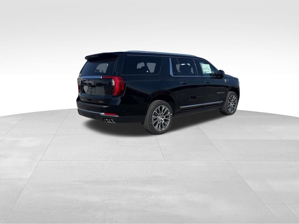 New 2026 GMC Yukon XL Denali w/ Denali Reserve Package image 6