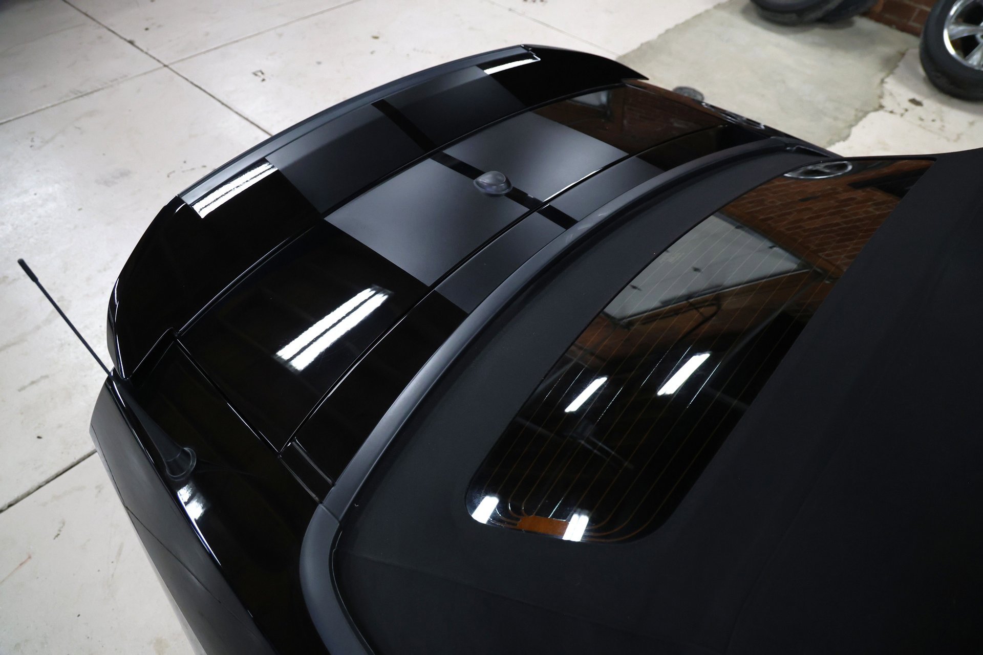 Used 2010 Ford Mustang Shelby GT500 image 35