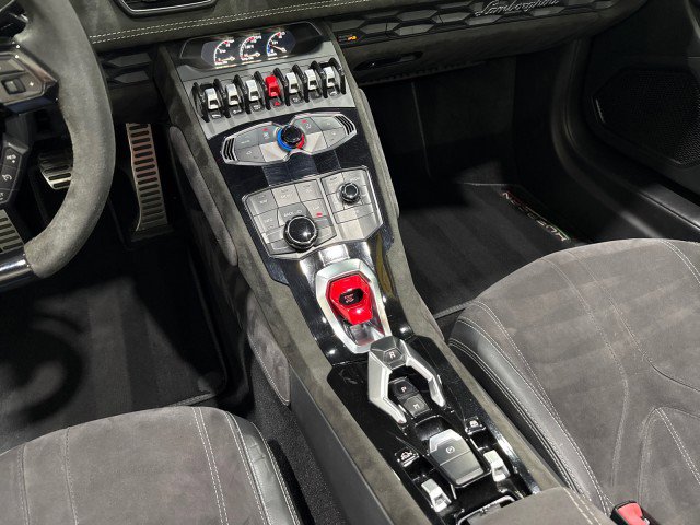 Used 2017 Lamborghini Huracan LP 610-4 image 96