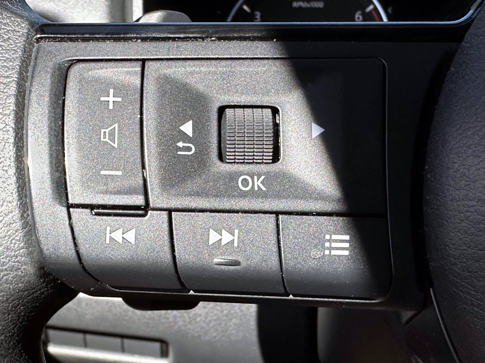 Certified 2022 Nissan Rogue SV AWD/4WD image 29