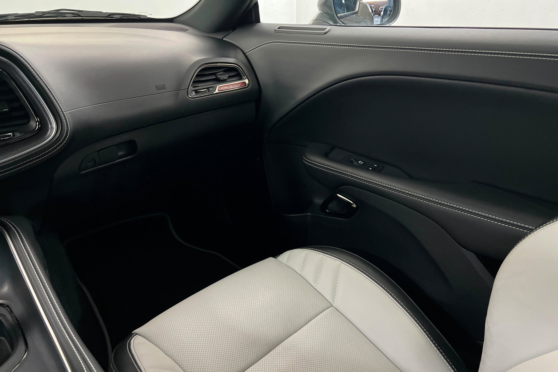 Used 2023 Dodge Challenger SRT Hellcat RWD image 10