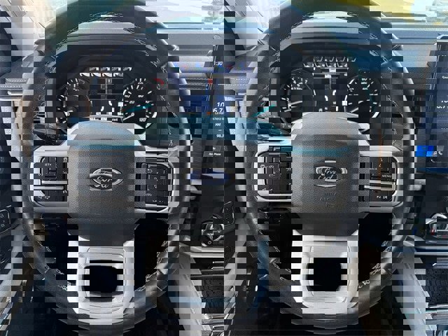 Used 2024 Ford Expedition Limited image 13