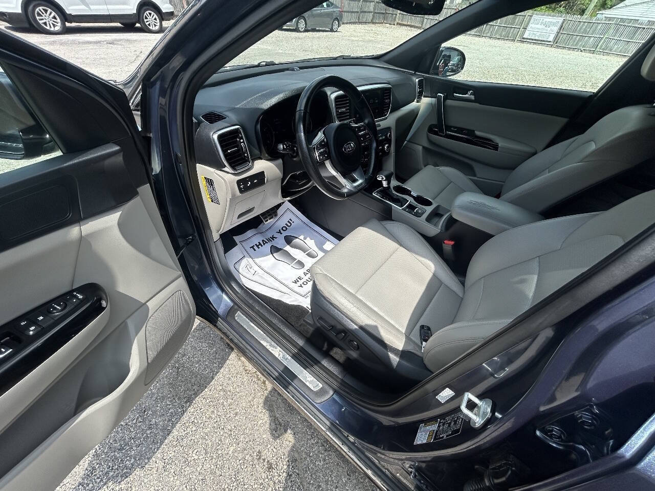 Used 2020 Kia Sportage S w/ S Premium Package FWD image 6