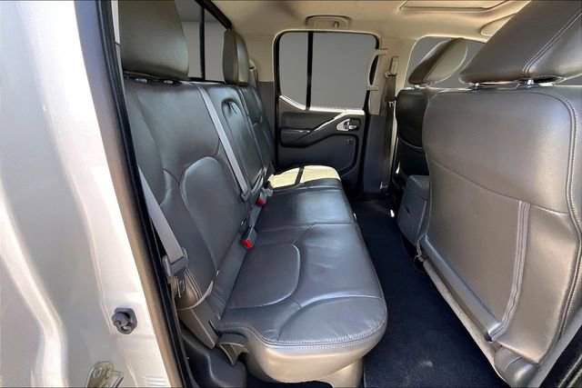Used 2019 Nissan Frontier SL RWD image 26