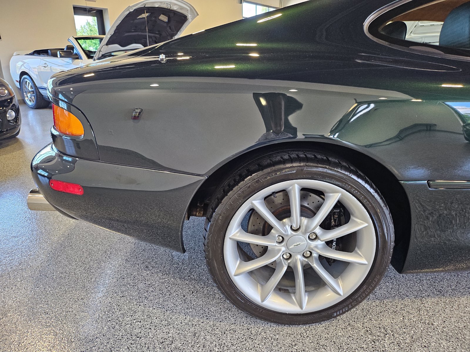 Used 2003 Aston Martin DB7 Vantage RWD image 16