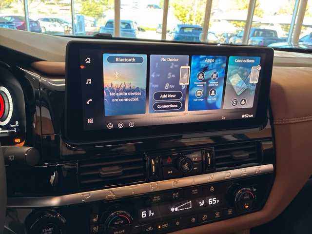 New 2026 Nissan Pathfinder Platinum AWD/4WD image 11