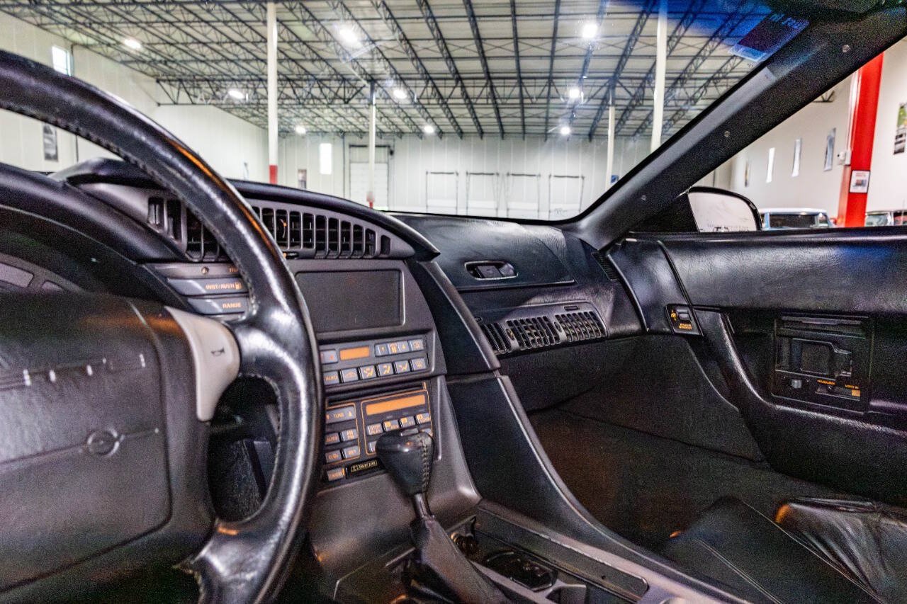 Used 1990 Chevrolet Corvette Coupe RWD image 16
