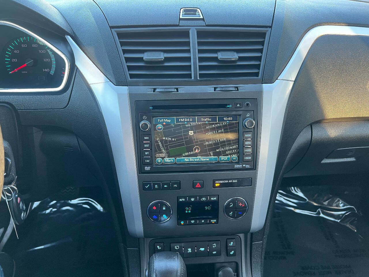 Used 2010 Chevrolet Traverse LT w/ Personal Connectivity Package image 32