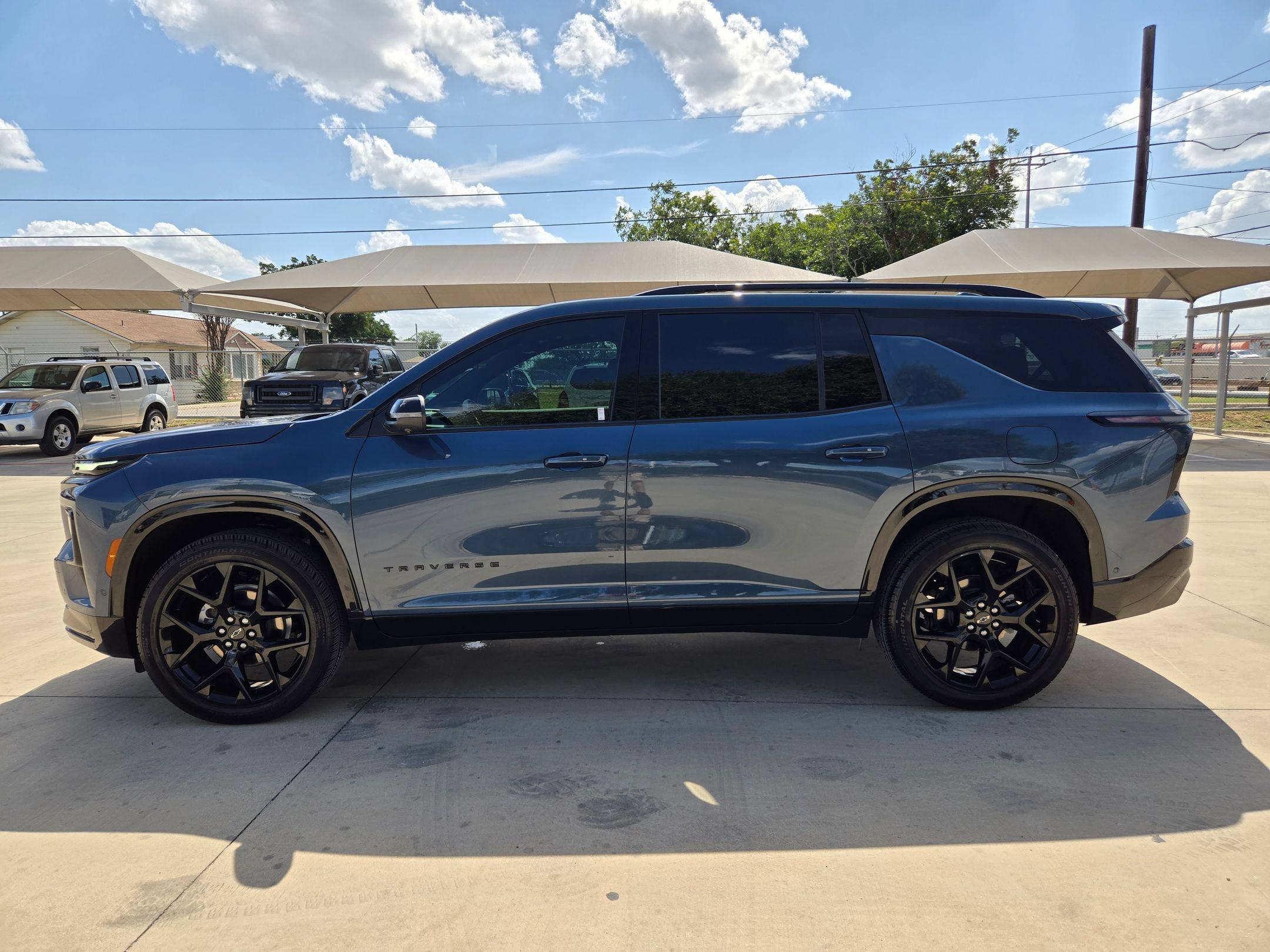Certified 2026 Chevrolet Traverse RS w/ LPO, Floor Liner Package AWD/4WD image 4