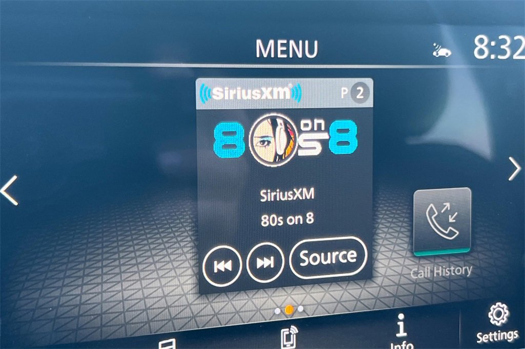 Used 2025 Nissan Rogue SV image 20