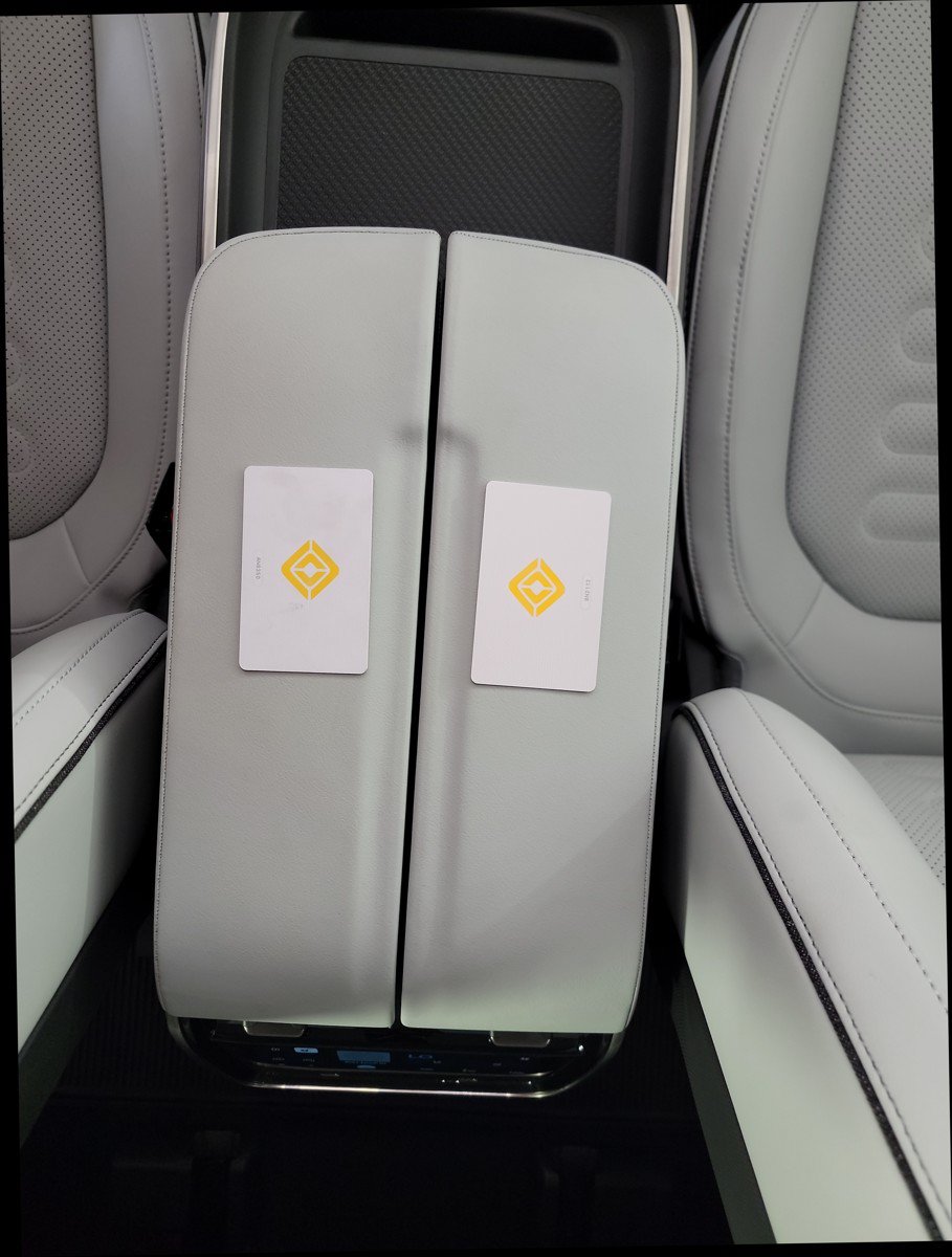 Used 2023 Rivian R1S Adventure AWD/4WD image 31
