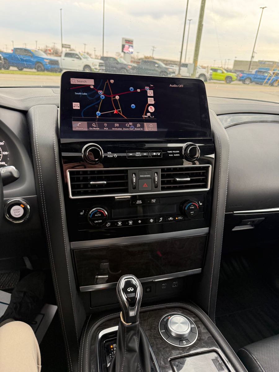 Used 2022 INFINITI QX80 Luxe w/ Cargo Package image 19