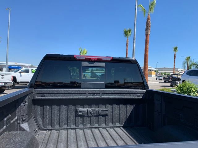 New 2026 GMC Sierra 1500 AT4 w/ Technology Package AWD/4WD image 8