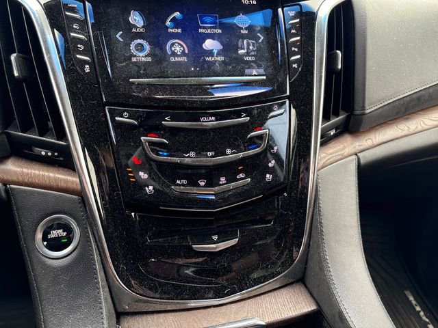 Used 2017 Cadillac Escalade Premium Luxury image 23