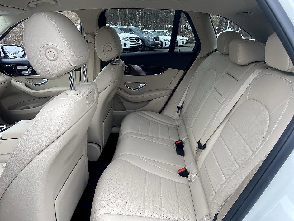 Used 2019 Mercedes-Benz GLC 300 4MATIC image 12