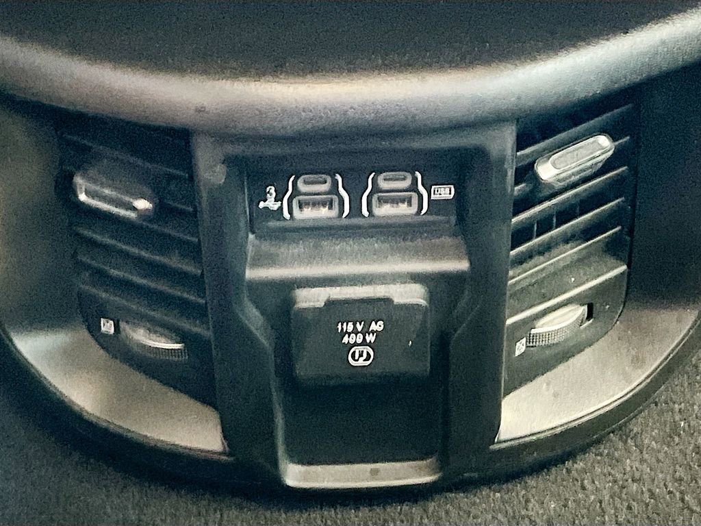Used 2019 RAM 2500 Laramie w/ Snow Chief Group AWD/4WD image 24