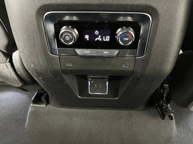 Used 2025 Chevrolet Tahoe LT AWD/4WD image 45