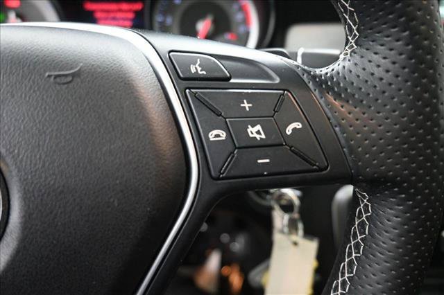 Used 2015 Mercedes-Benz GLA 250 4MATIC image 17